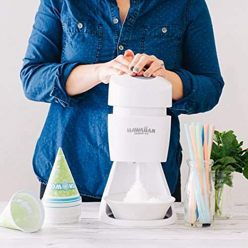 Snow Cone Maker with Flavor Syrup Image 6 Snow Cone Maker with Flavor Syrup Image 6