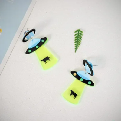 Pair Of Alien Earring with Leaf 6
